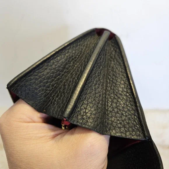 LV Portefeuille Capucines Long wallet - Picture 10 of 16